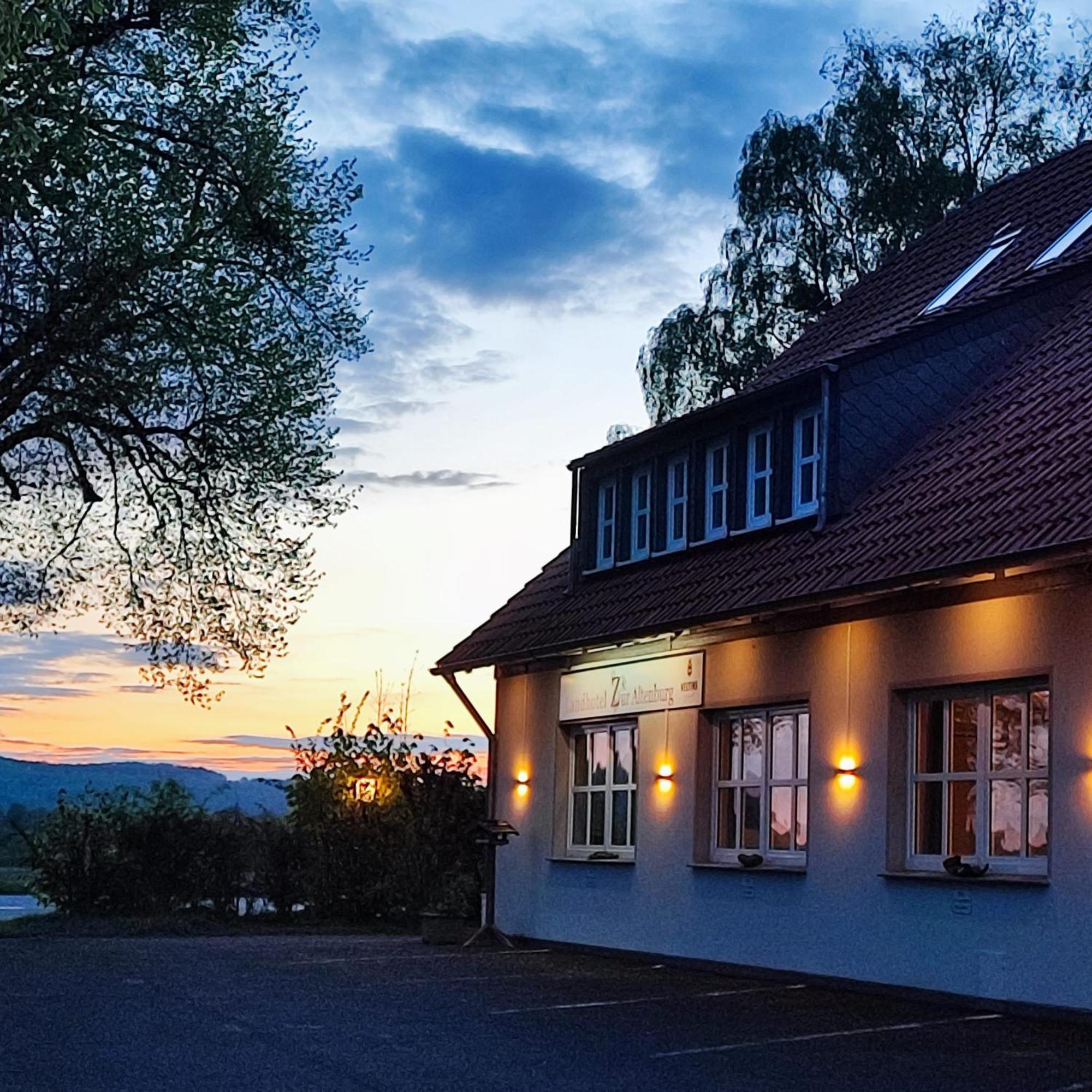 Landhotel Zur Altenburg Kalefeld ภายนอก รูปภาพ