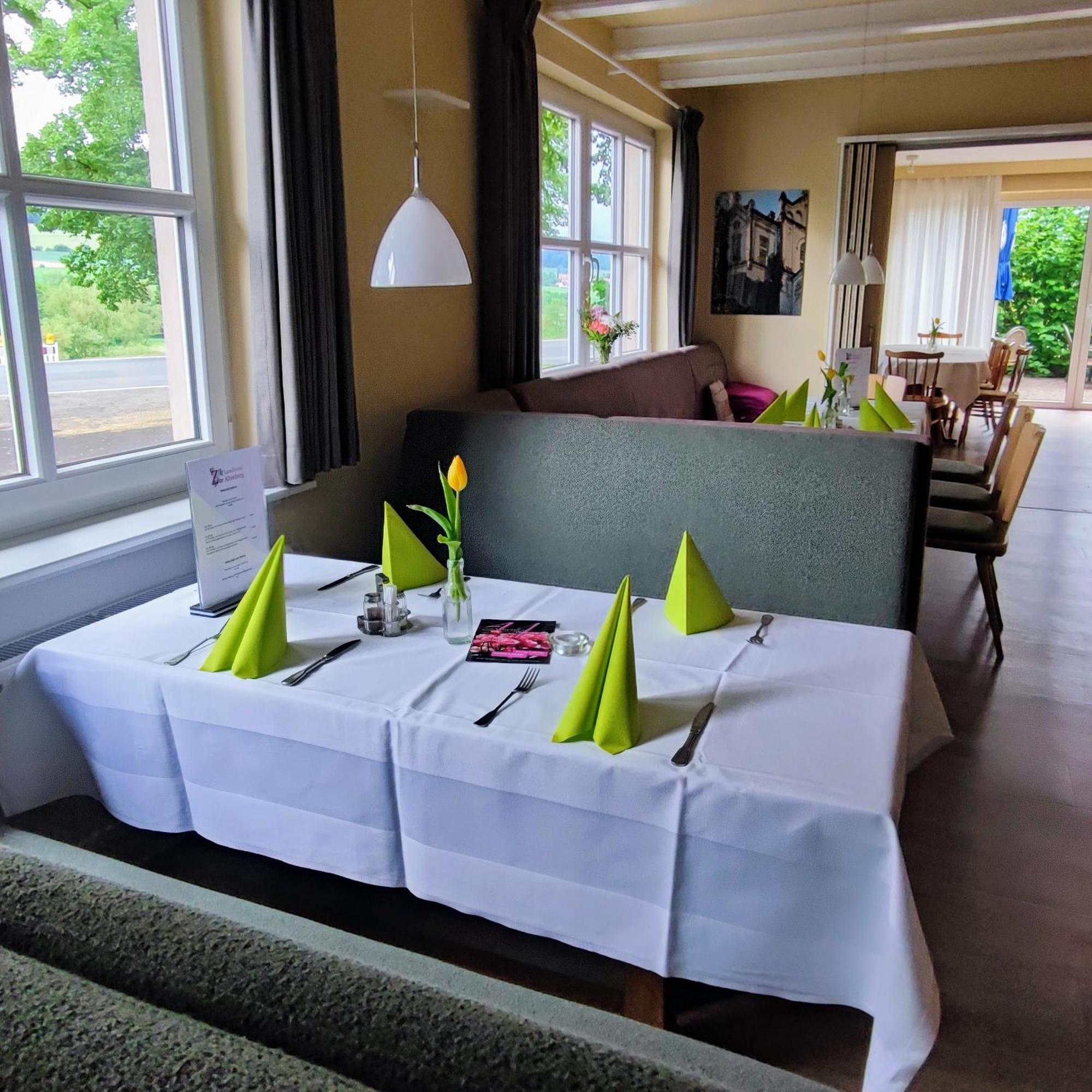 Landhotel Zur Altenburg Kalefeld ภายนอก รูปภาพ